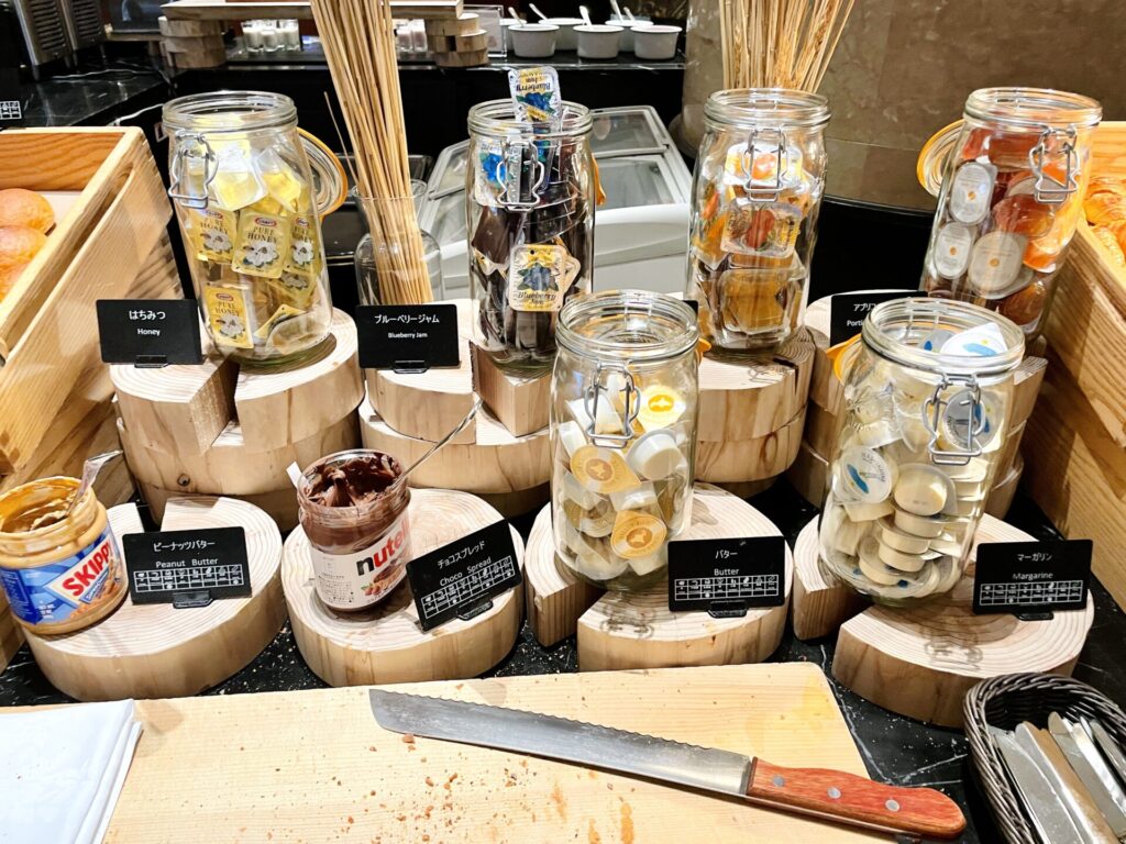 「ヒルトン東京」朝食ビュッフェ ジャムやスプレッド類