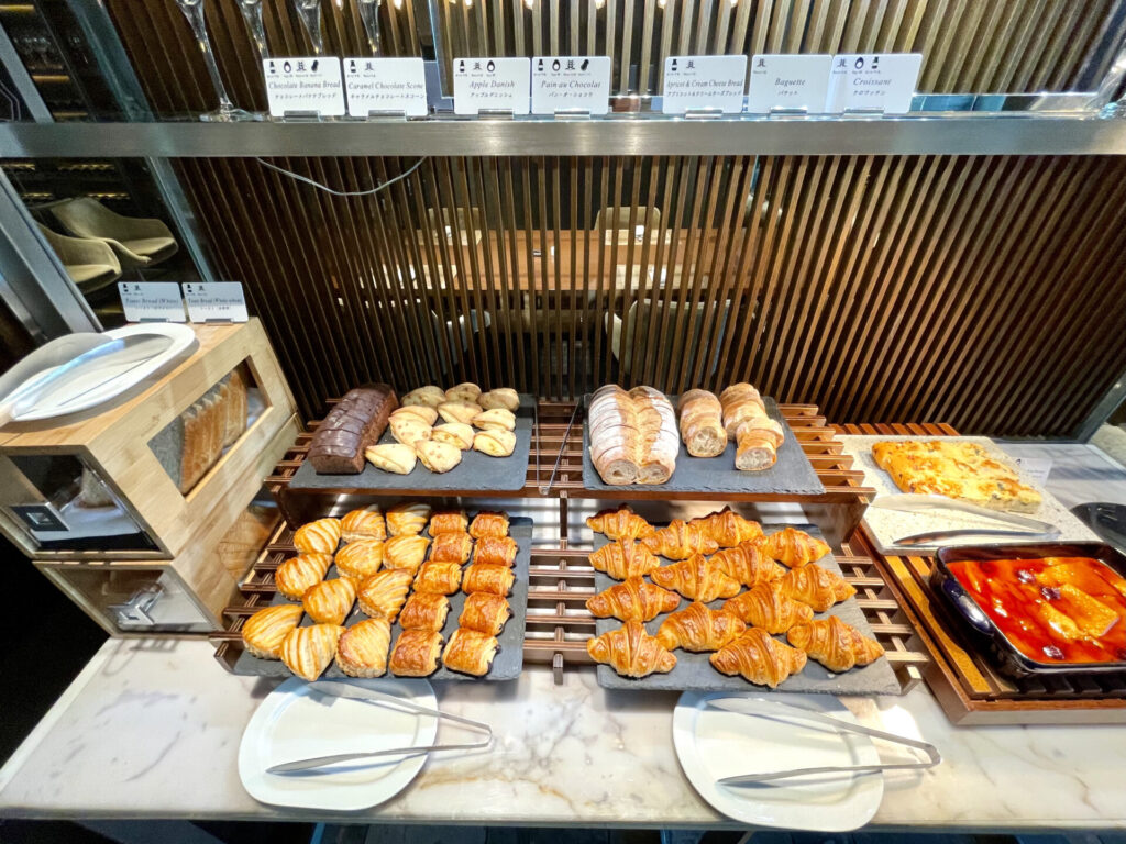 コンラッド東京 朝食ブッフェ パン
