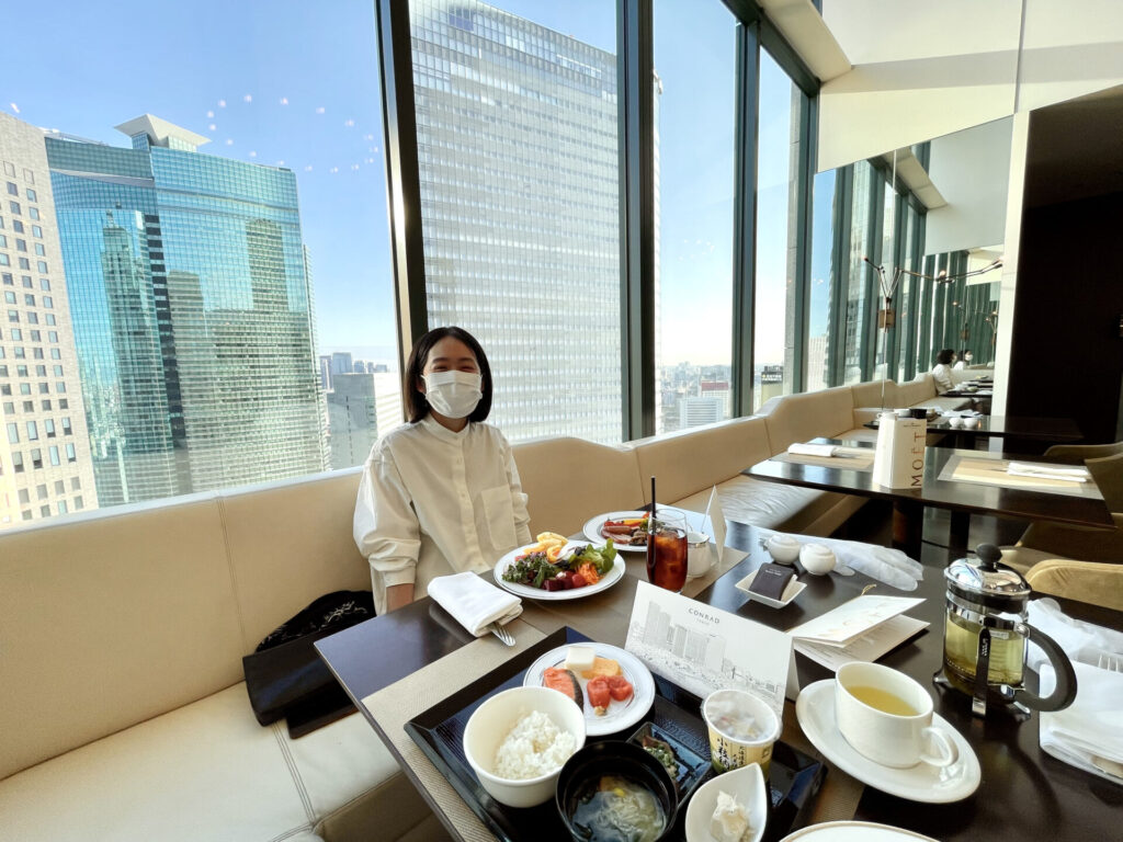 コンラッド東京 朝食時の様子
