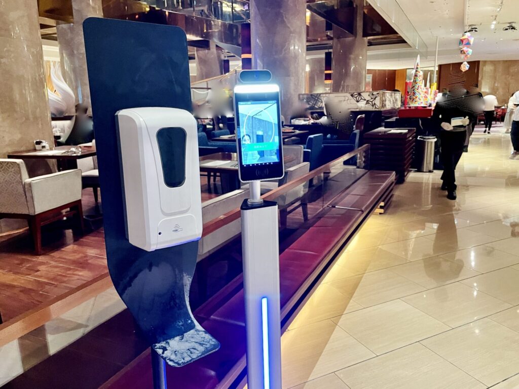 「ヒルトン東京」朝食ビュッフェ会場入口の様子