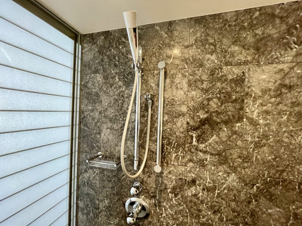 ヒルトン東京 ジュニアスイート シャワー