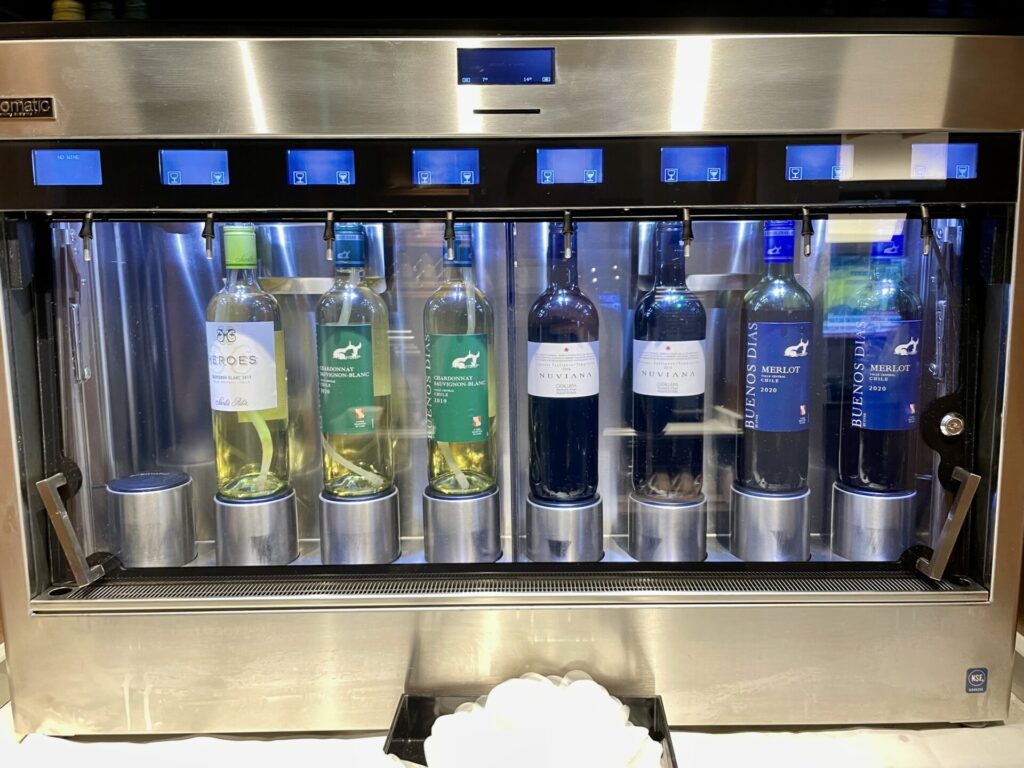 ヒルトン東京 エグゼクティブラウンジ カクテルタイム ワイン