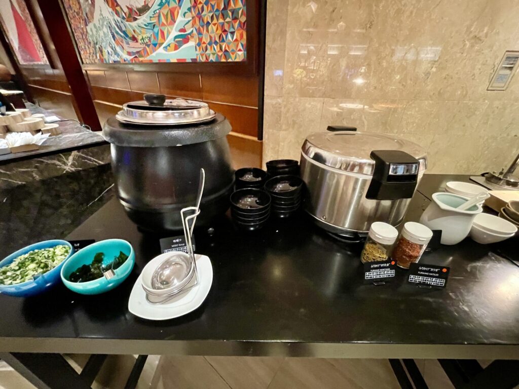 ヒルトン東京 朝食ブッフェ ご飯とお味噌汁