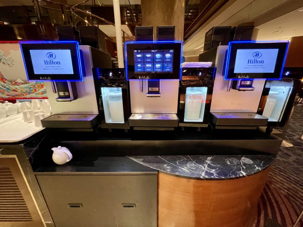 ヒルトン東京 朝食ブッフェ コーヒーマシーン
