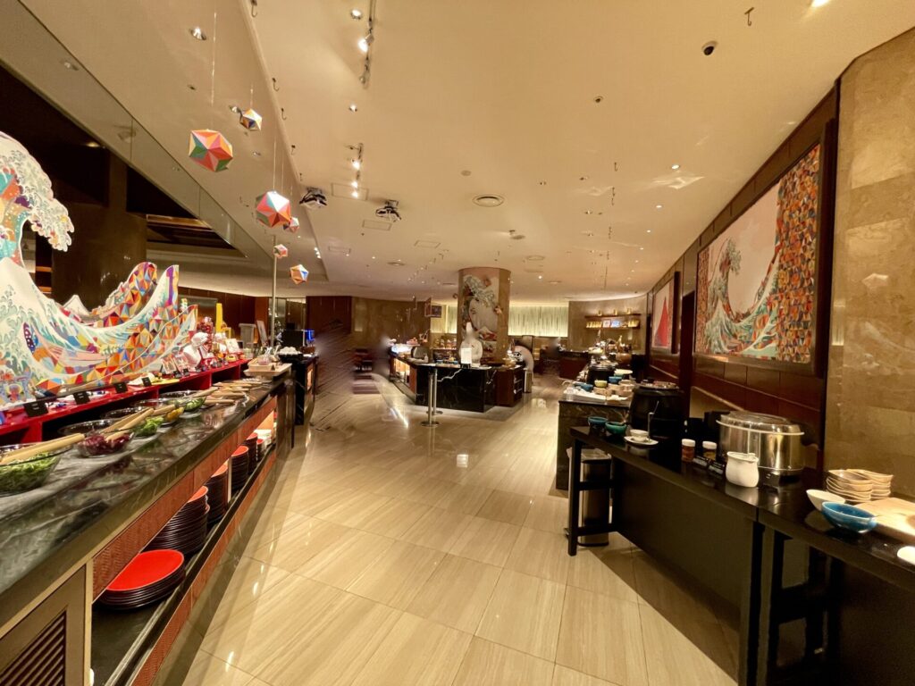 ヒルトン東京 朝食会場 雰囲気