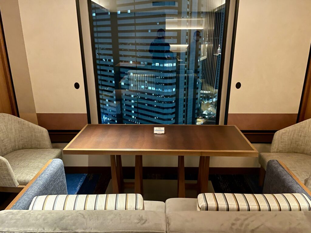ヒルトン東京 エグゼクティブラウンジ ボックス席