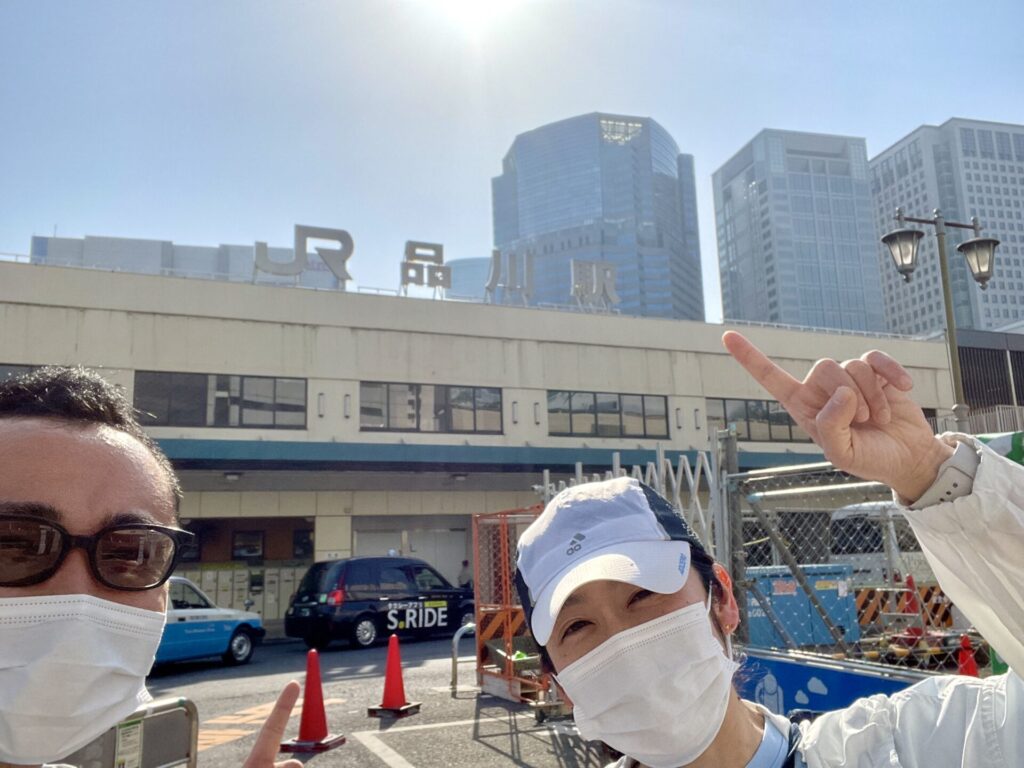 山手線一周　徒歩　品川で記念撮影