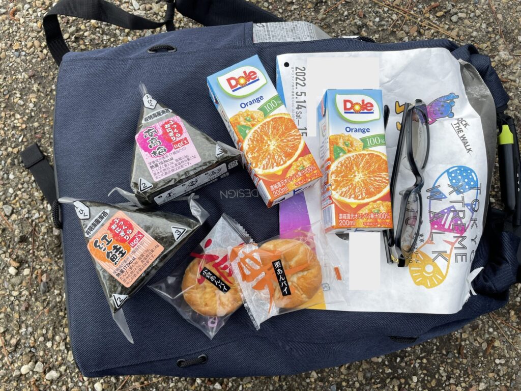 「東京エクストリームウォーク100」第1チェックポイントの食事