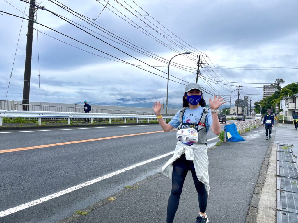 東京エクストリームウォーク100 国府津海岸通過