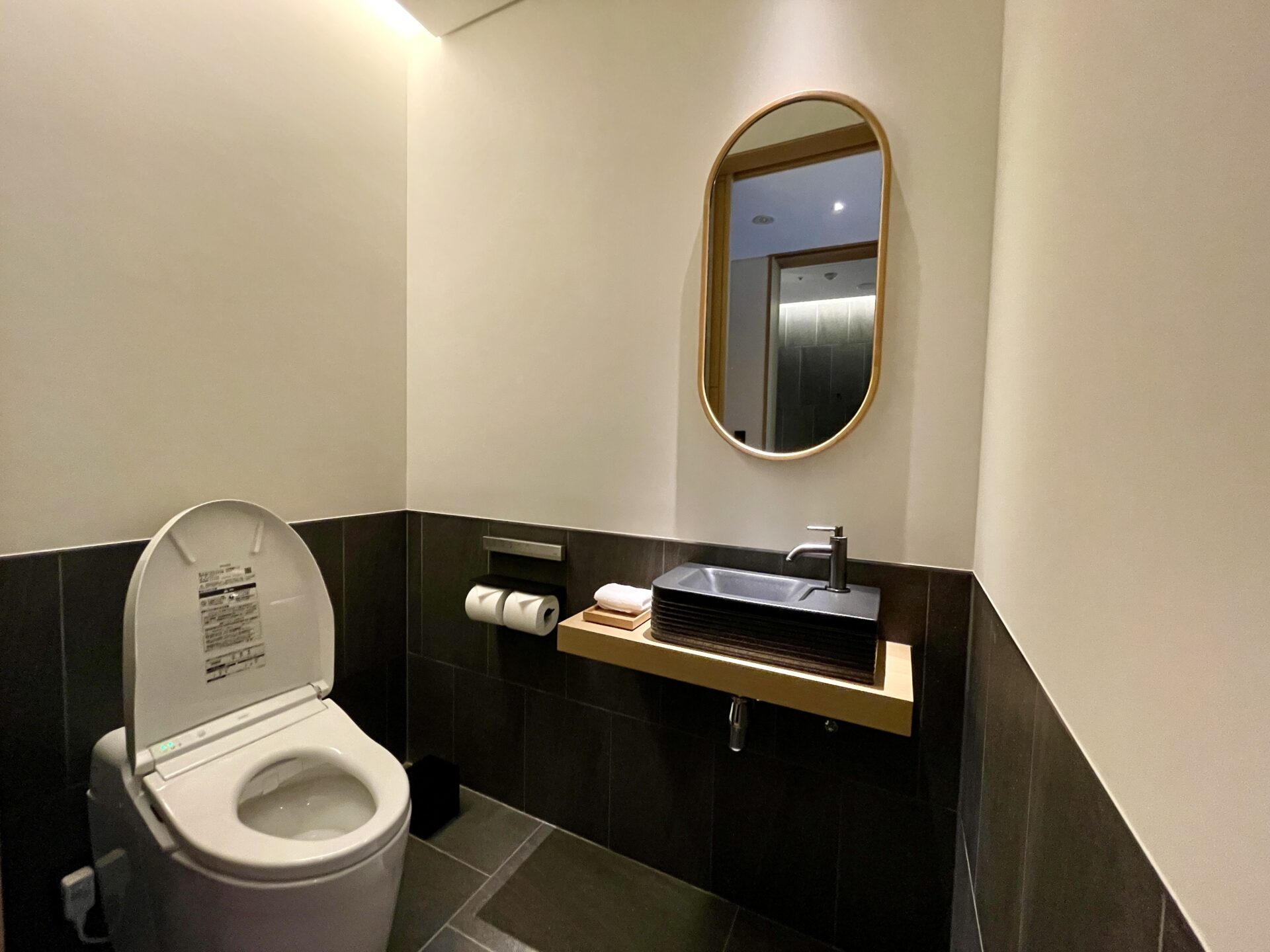 ロク京都 プレミアデラックス トイレ
