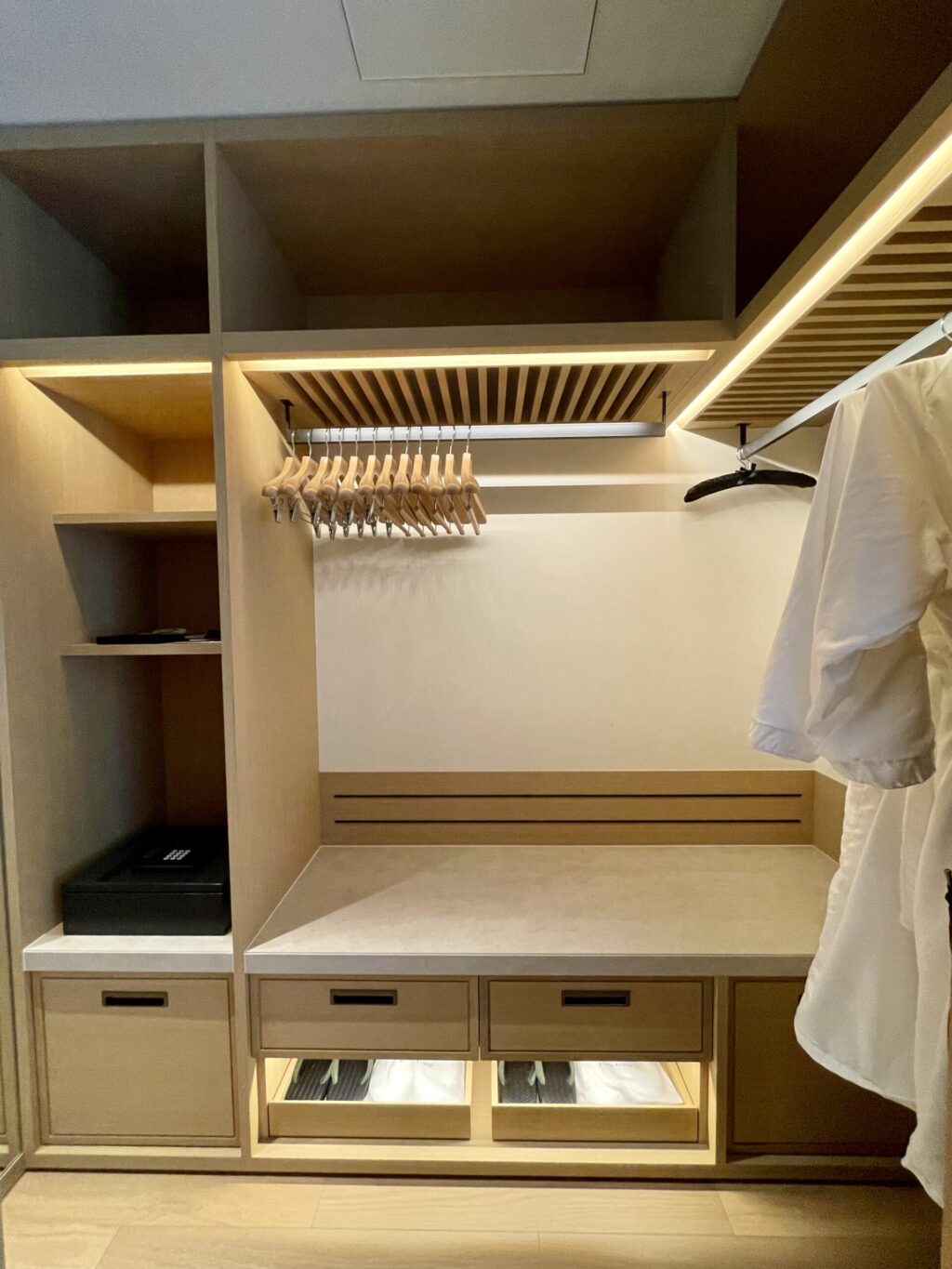 ロク京都 プレミアデラックス クローゼット