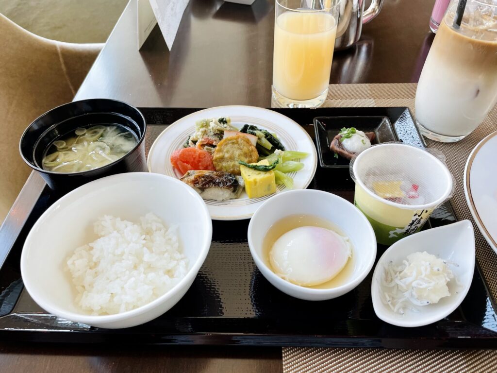 「コンラッド東京」朝食ブッフェにて