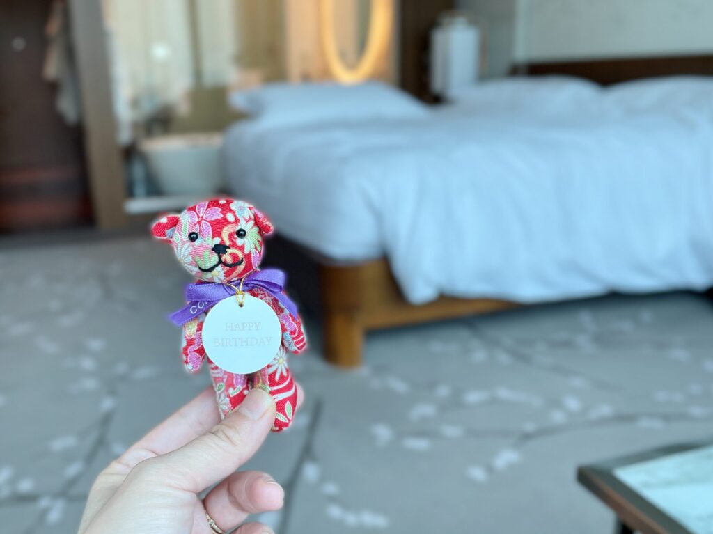 「コンラッド東京」コンラッドベア