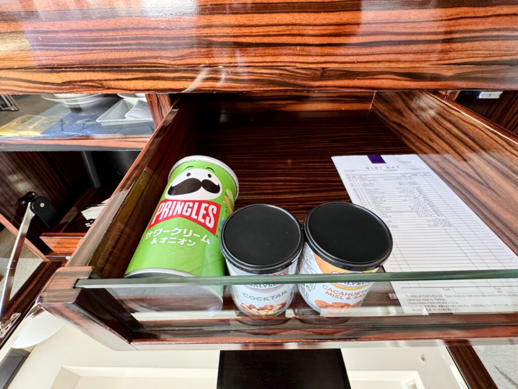 コンラッド東京 ミニバーコーナー