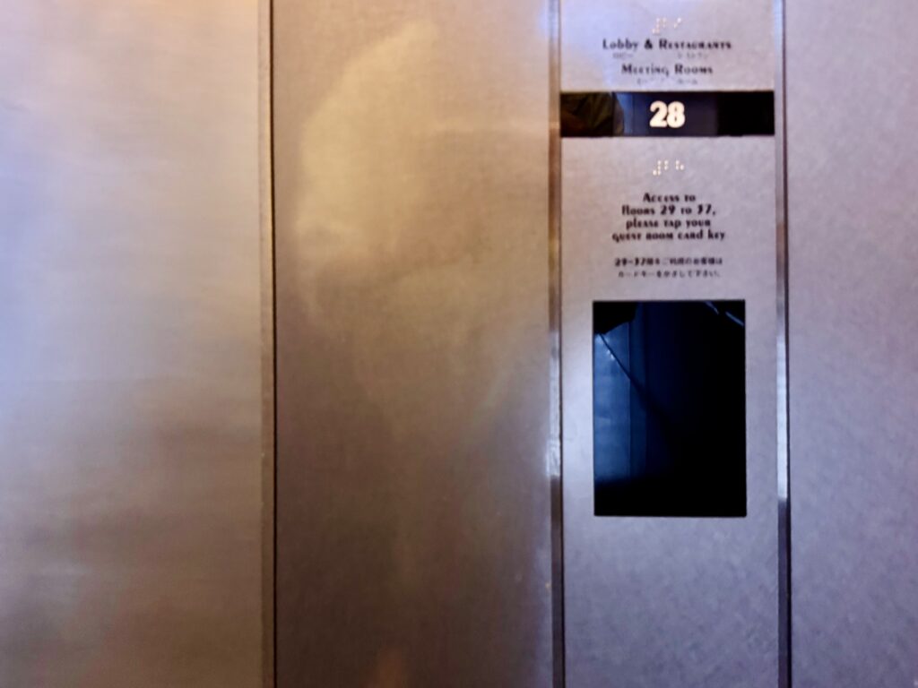 コンラッド東京 エレベーター