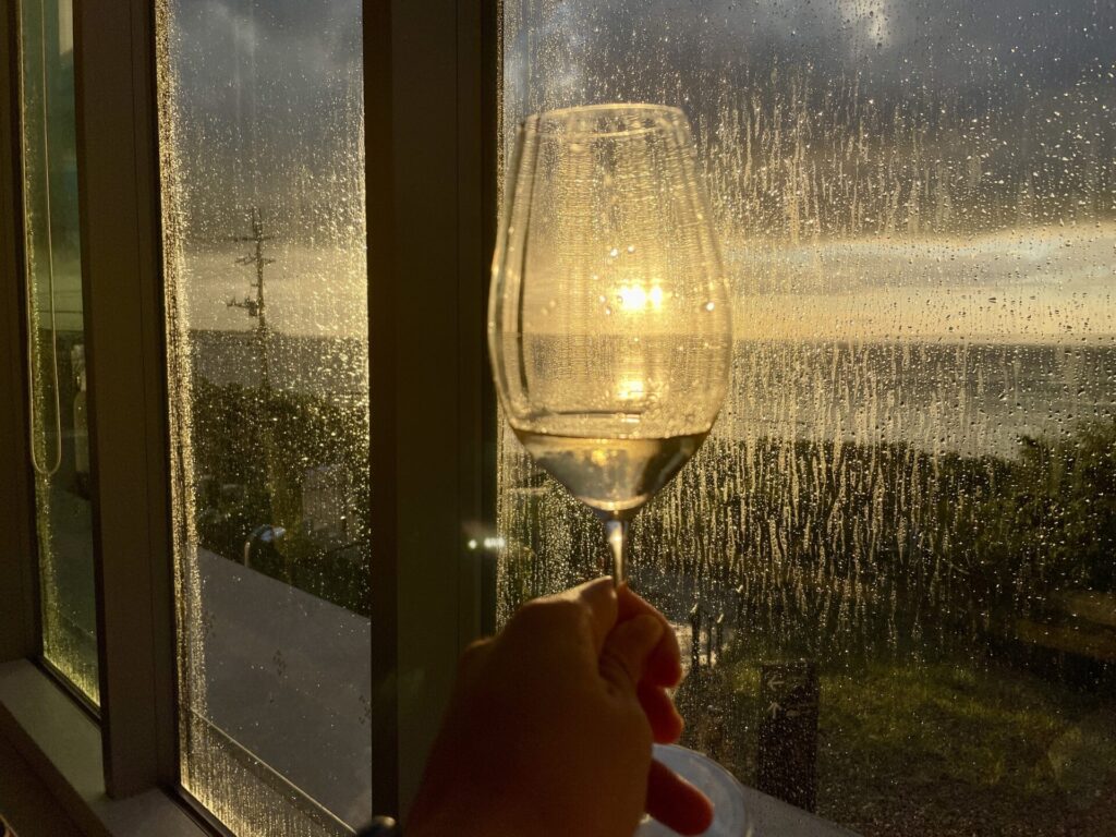 ヒルトン瀬底 シスクグリル 夕日に乾杯