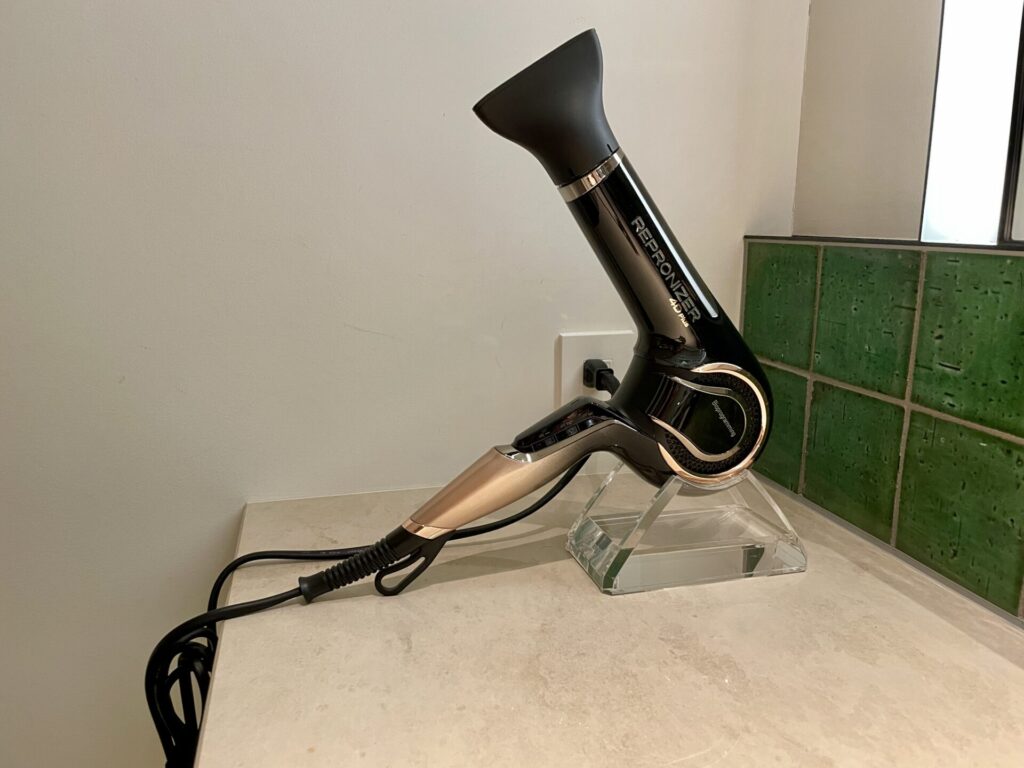 ロク京都 プールのロッカー ドライヤー レプロナイザー4D