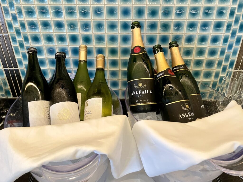 ヒルトンお台場 エグゼクティブラウンジ イブニングカクテル スパークリング