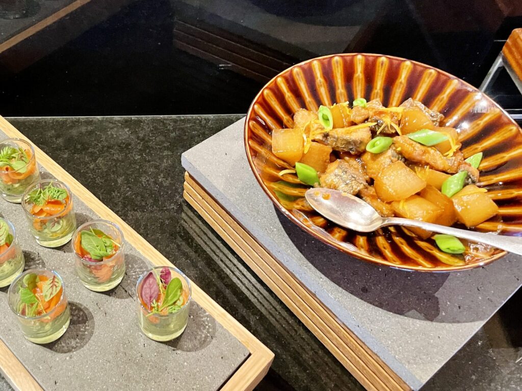 「コンラッド東京」イブニングカクテル(カクテルタイム) 温菜メニュー