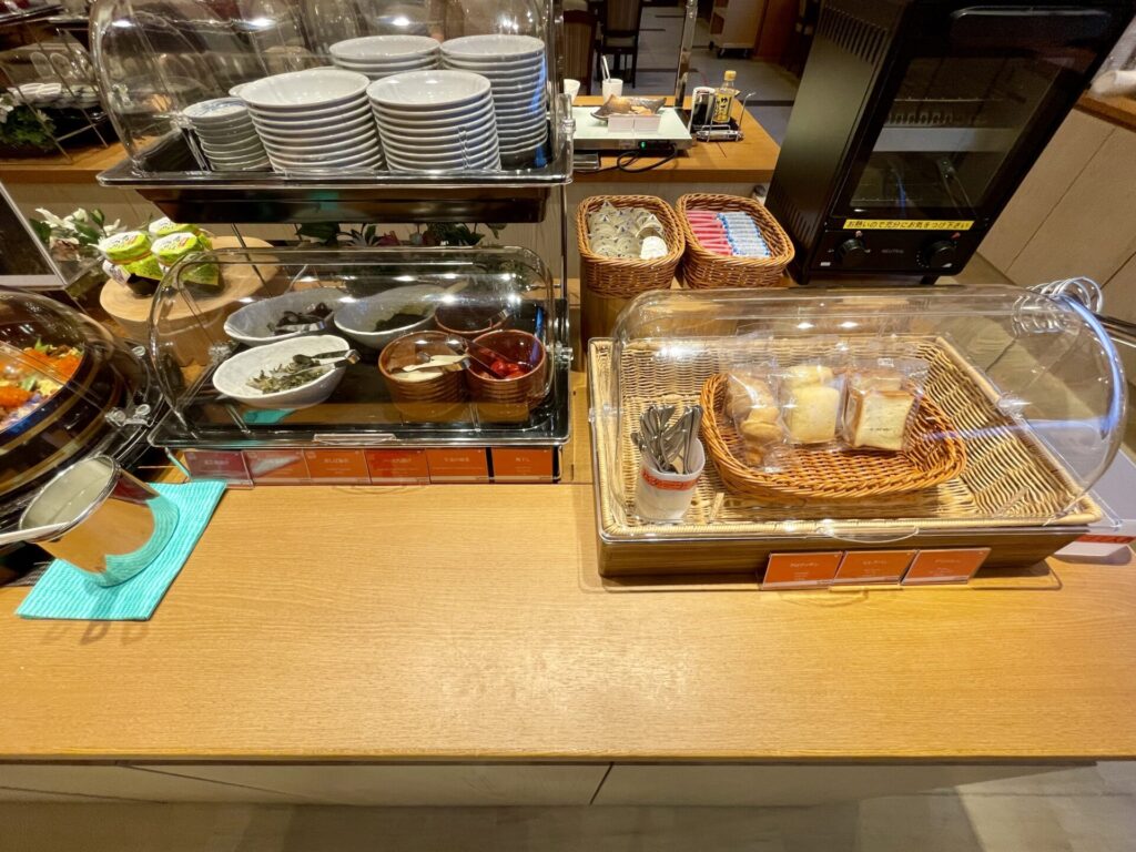 ドーミー広島ANNEX 朝食 パン