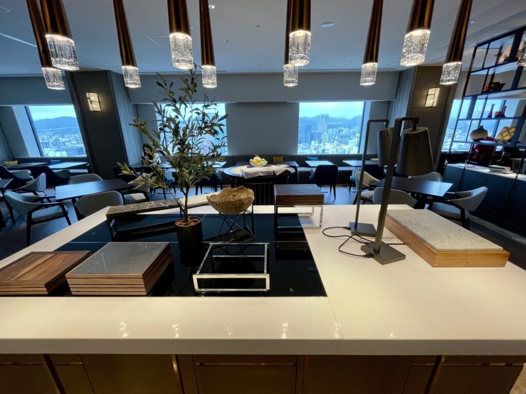 ヒルトン広島 エグゼクティブラウンジ ブッフェ台からの眺望