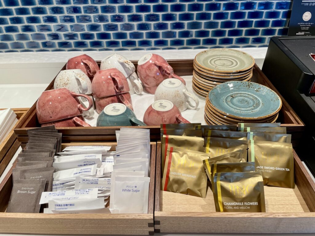 ヒルトン広島 エグゼクティブラウンジ コーヒーカップ