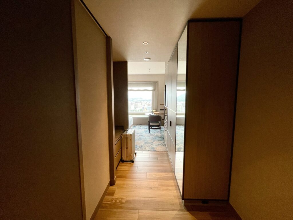 ヒルトン広島 エグゼクティブルーム 入口