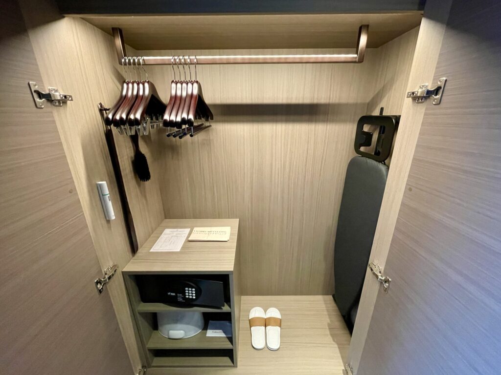 ヒルトン広島 エグゼクティブルーム クローゼット