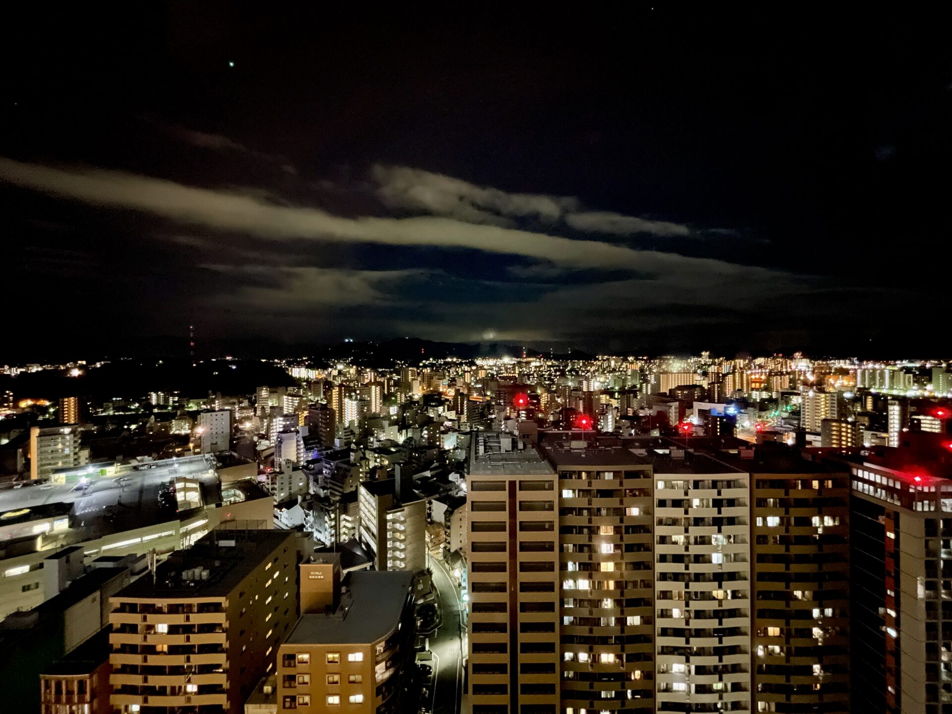 ヒルトン広島 海側の夜景