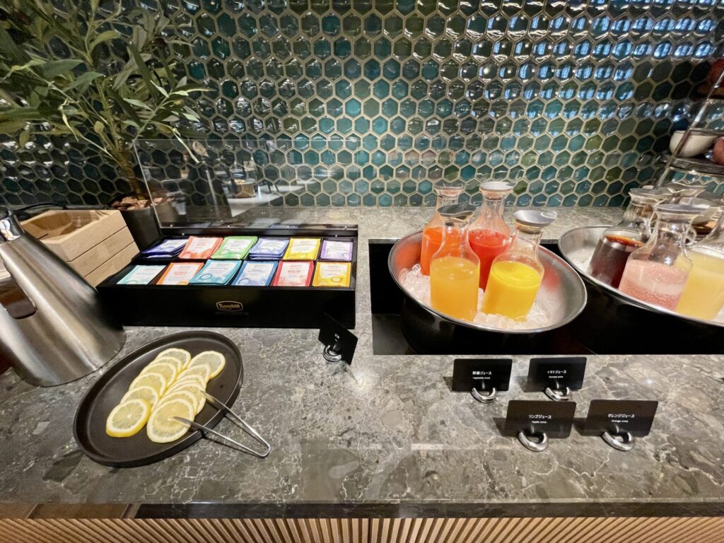 ヒルトン広島 モザイク 朝食 紅茶