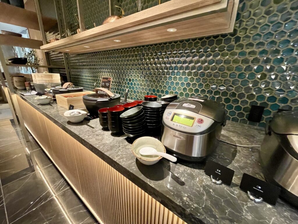 ヒルトン広島 モザイク 朝食 ご飯コーナー