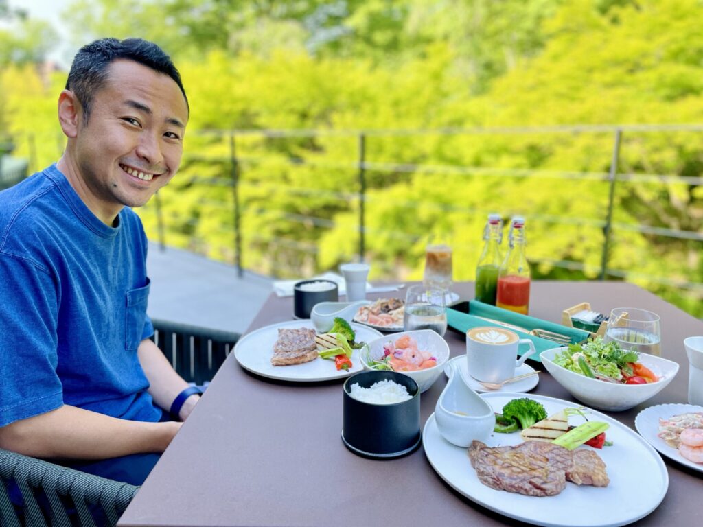 「ロク京都」朝食 テラスの様子