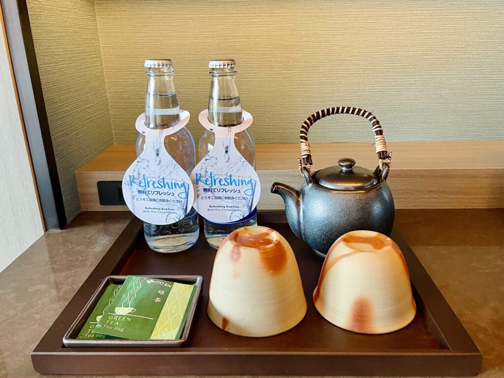 「ヒルトン広島」エグゼクティブルーム 緑茶は伊藤園