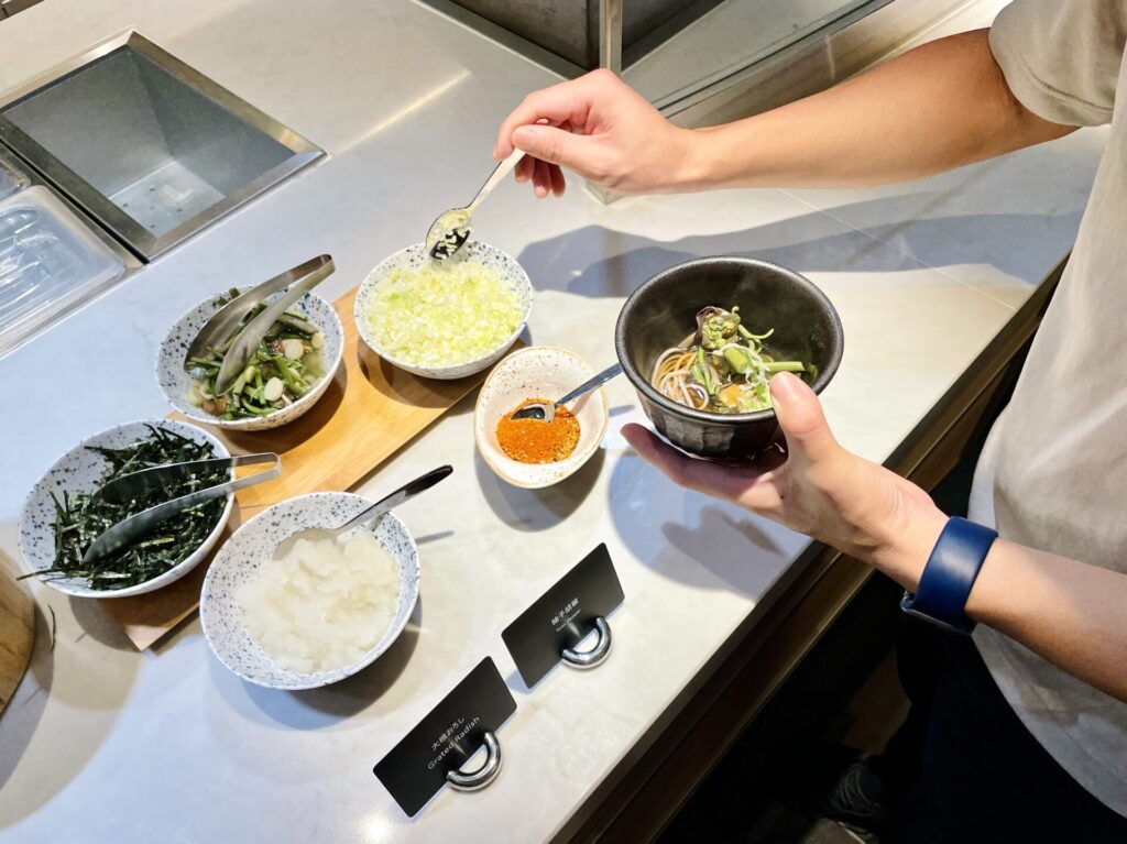 「ヒルトン広島」朝食ビュッフェ ライブキッチン 日替わりヌードル