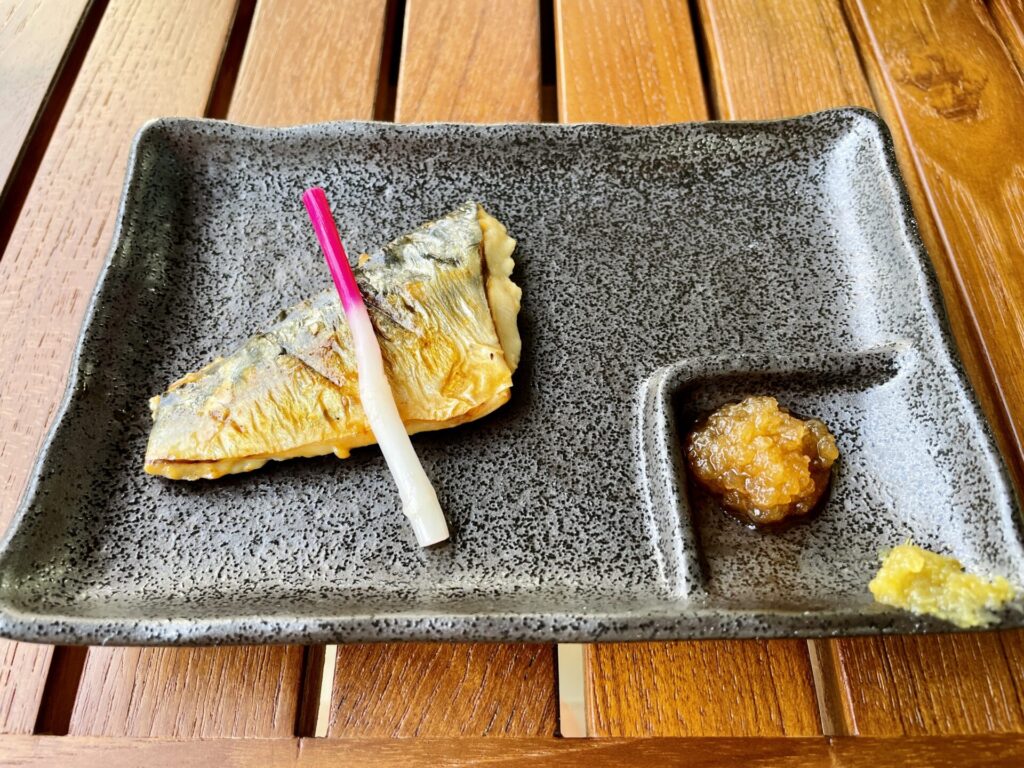「ヒルトン広島」朝食ビュッフェ モザイク ライブキッチンの焼魚