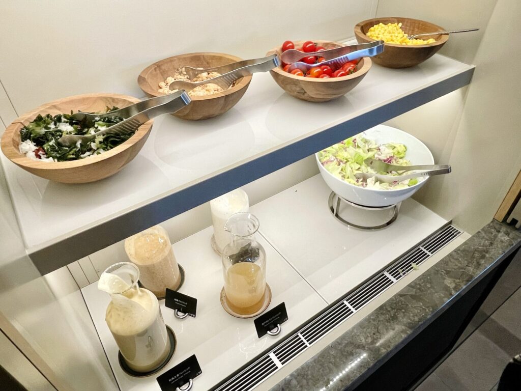 「ヒルトン広島」朝食ビュッフェ サラダコーナー 生野菜類