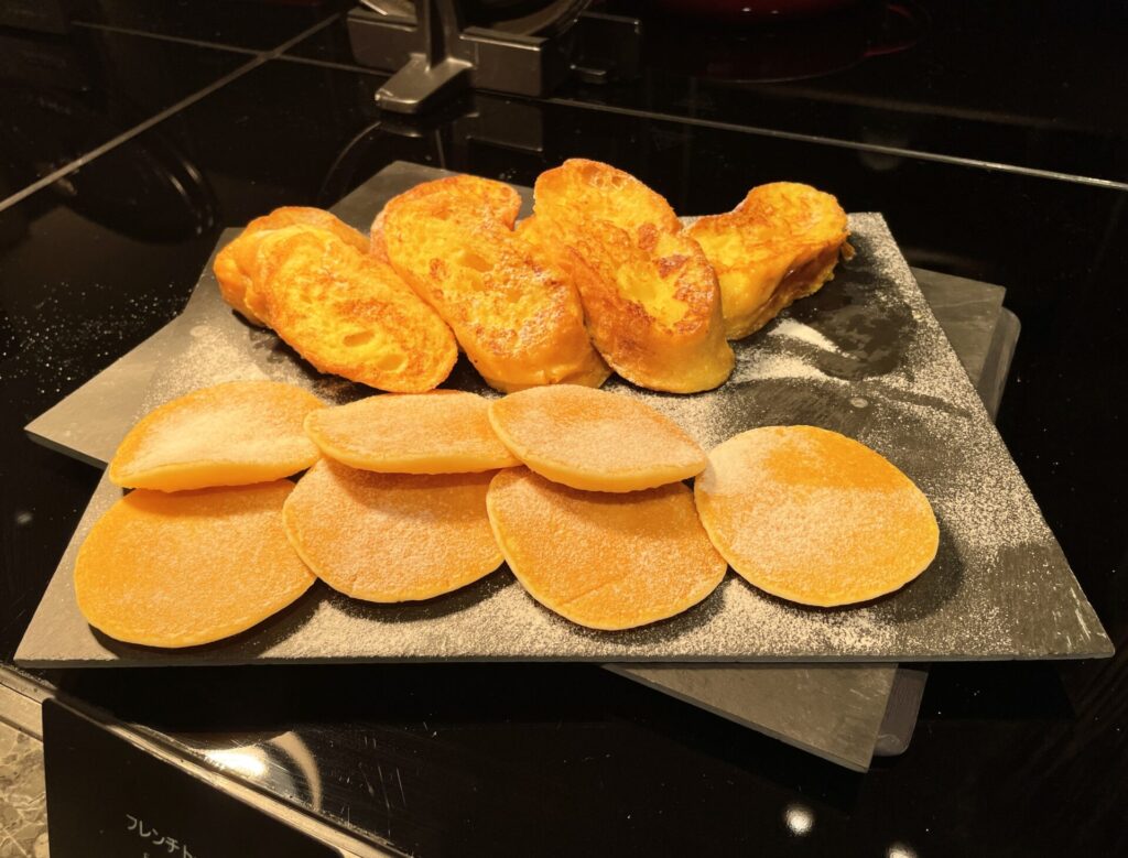 「ヒルトン広島」モザイク 朝食ビュッフェ スイーツ(デザート)コーナー