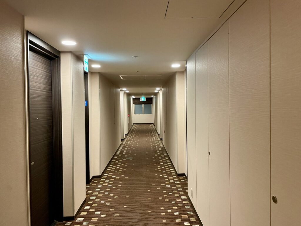 ダブルツリーbyヒルトン那覇 廊下