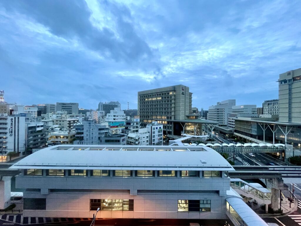 ダブルツリーbyヒルトン那覇 眺望 朝