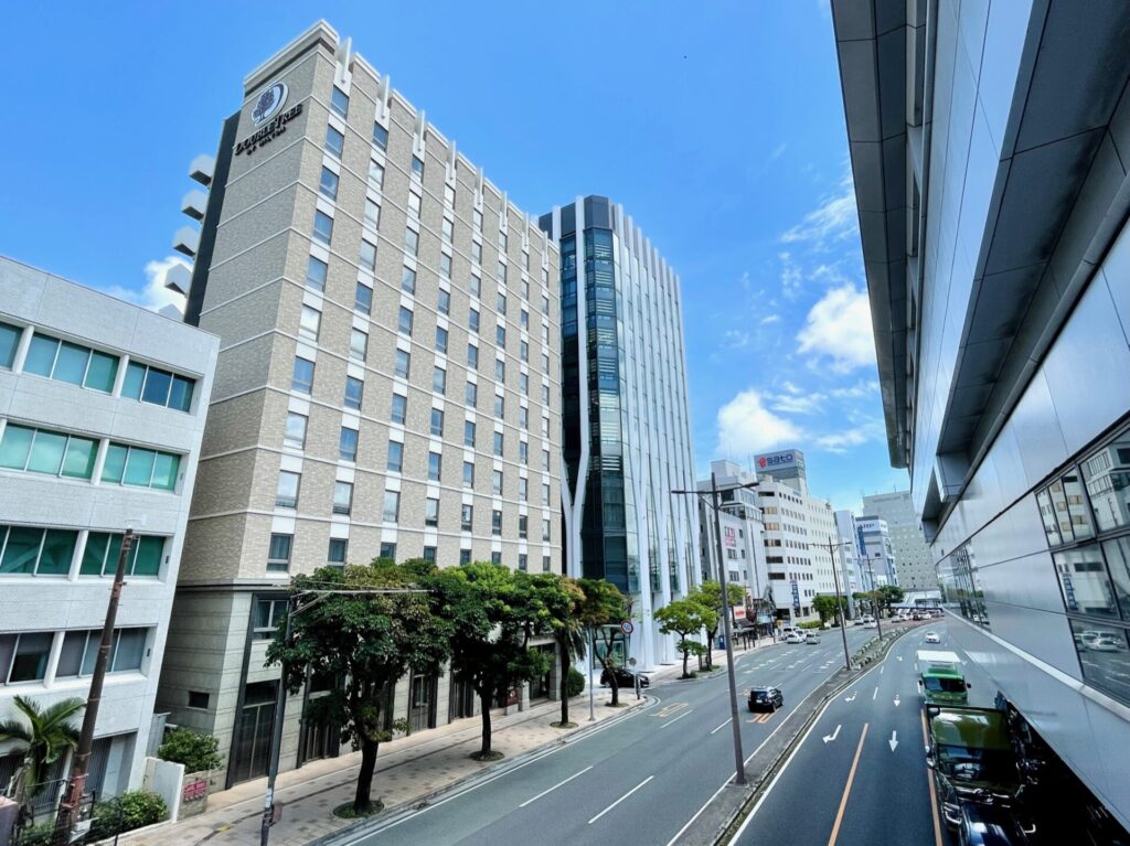 ダブルツリーbyヒルトン那覇 外観