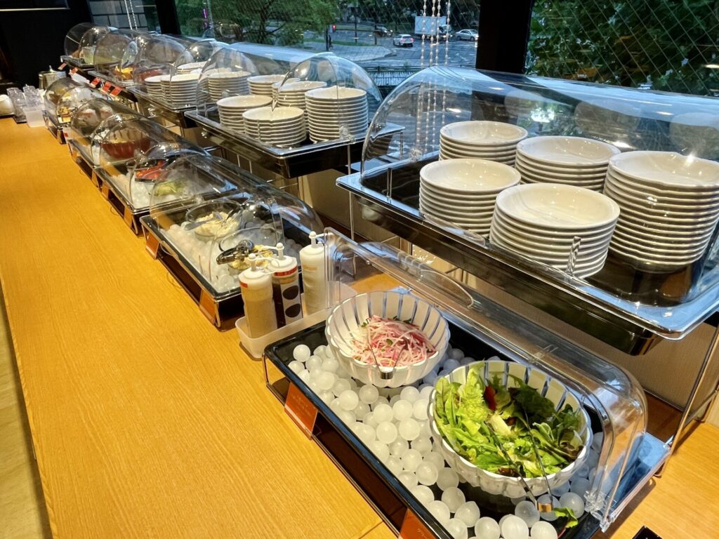 「ドーミーイン広島ANNEX」朝食 サラダコーナー