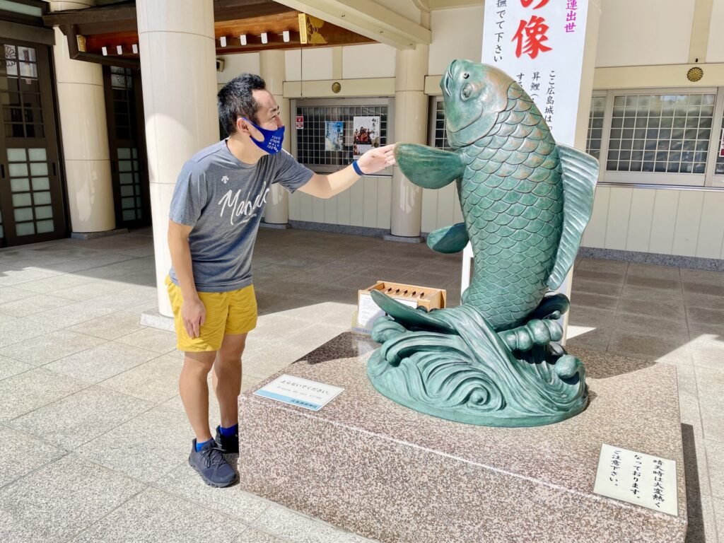 「ヒルトン広島」旅ランの様子 広島護国神社にて