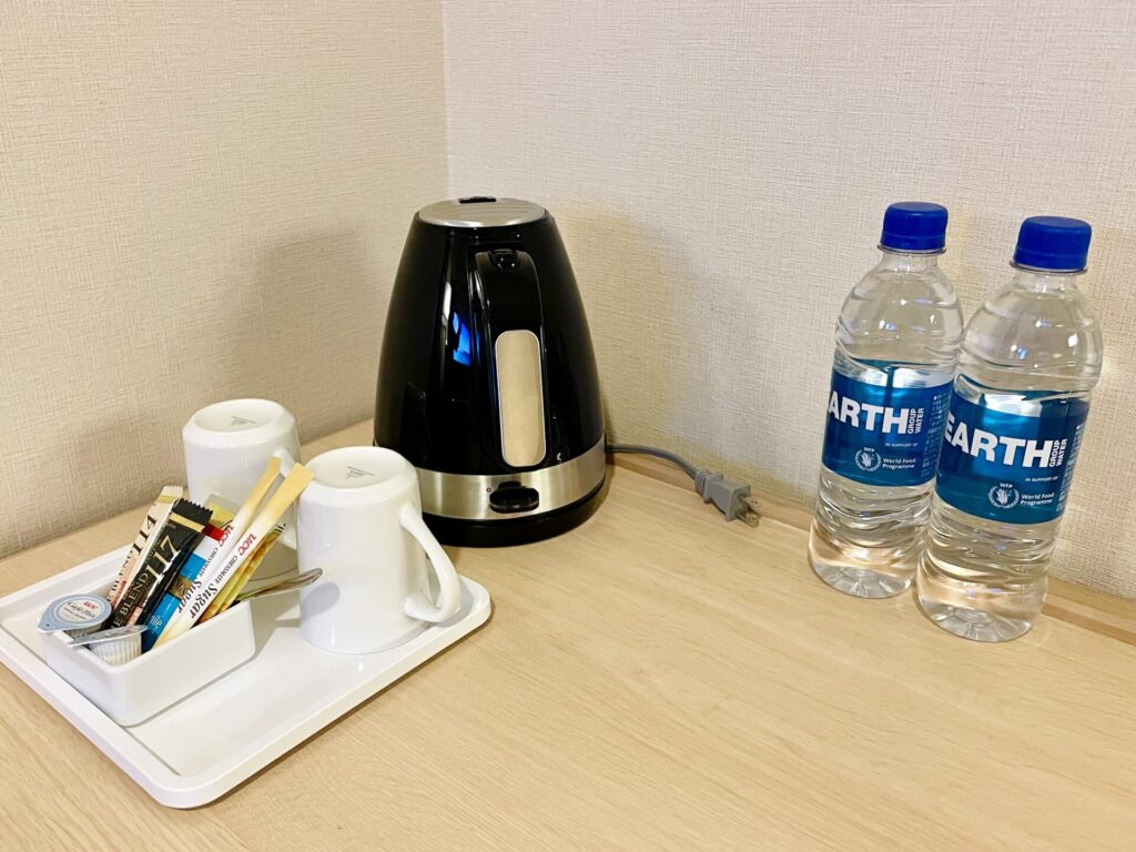 「ダブルツリーbyヒルトン那覇」ゲストルームキング ミニバー