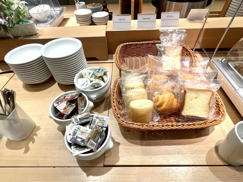 ドーミーイン後楽園 朝食 パン
