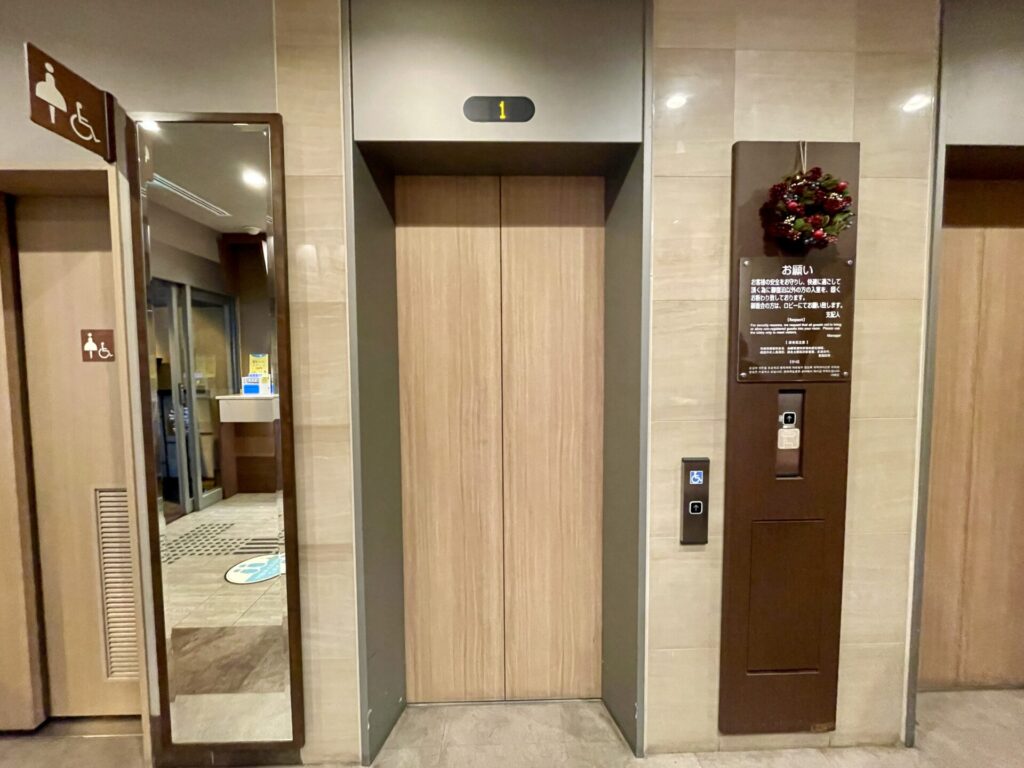 ドーミーイン秋葉原 エレベーター