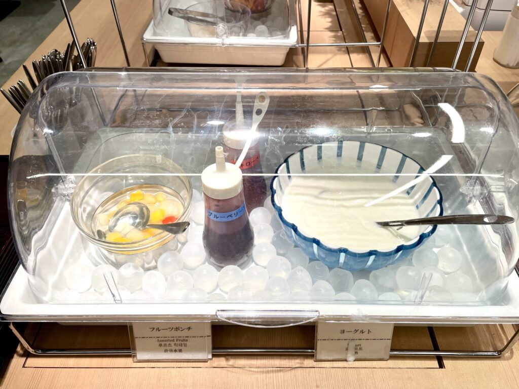「ドーミーイン後楽園」朝食 デザートコーナー