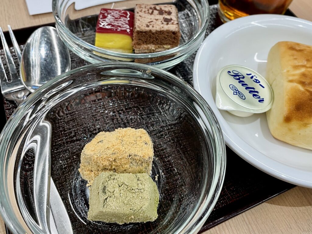 「ドーミーイン後楽園」朝食 わらびもち