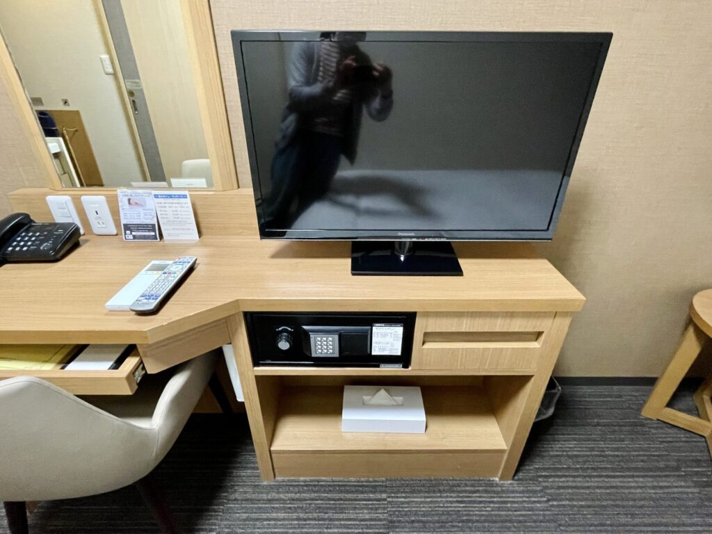 ドーミーイン秋葉原 テレビ セキュリティーボックス