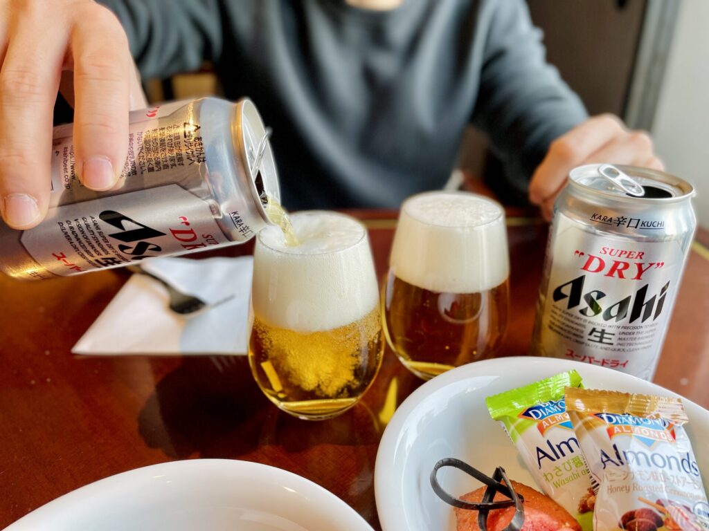 ヒルトン東京 エグゼクティブラウンジで昼ビール