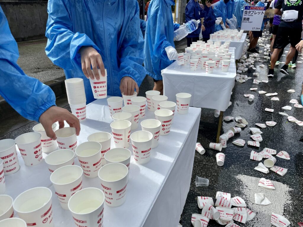 NAHAマラソン 17.1km地点のエイド